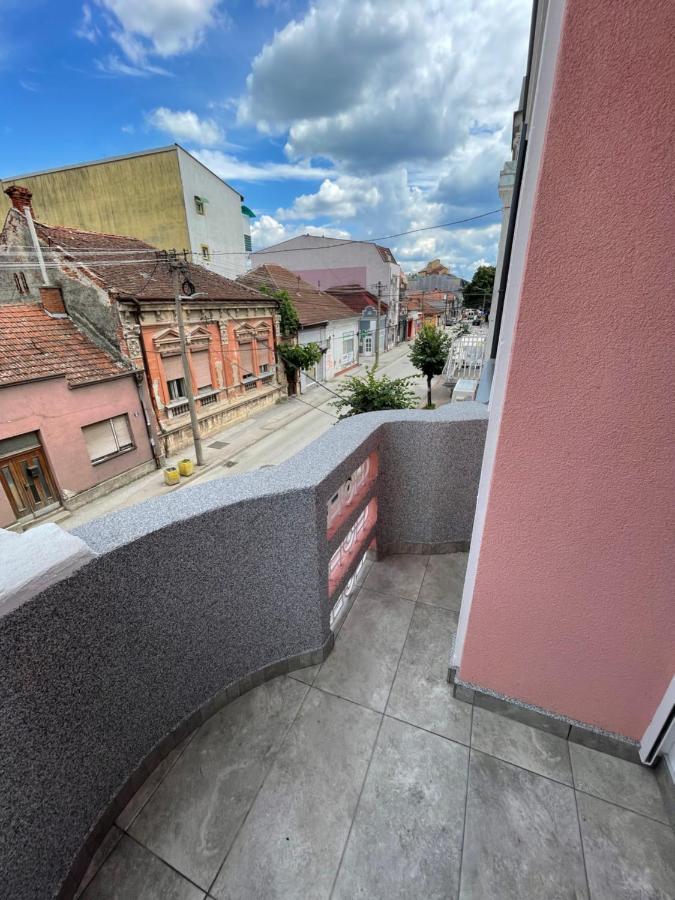 Pink House Apartments Jagodina Eksteriør bilde